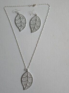 925 Sterling Silver Filigree Leaf Jewelry Set Openwork Lace Necklace & Earrings